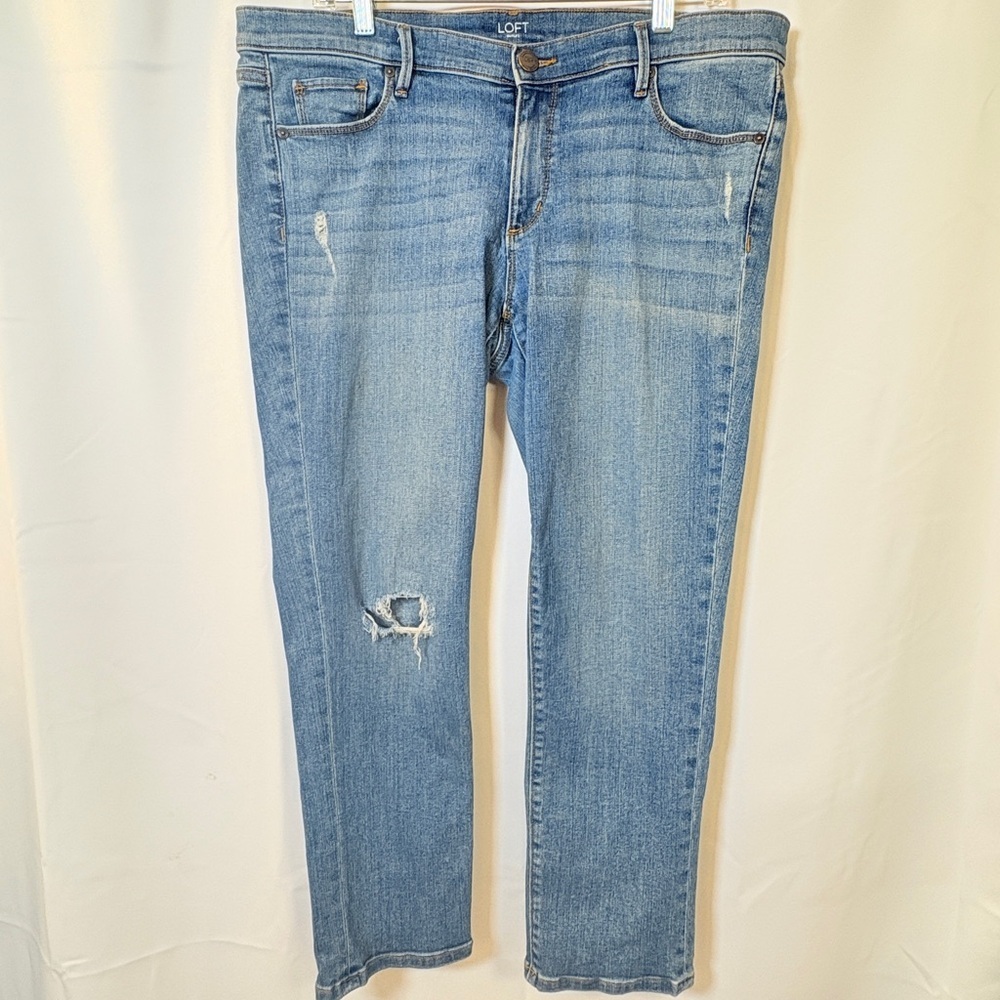 LOFT Women’s Size 12 Modern Cuffed Crop Jeans Blue Distressed Straight Leg Denim